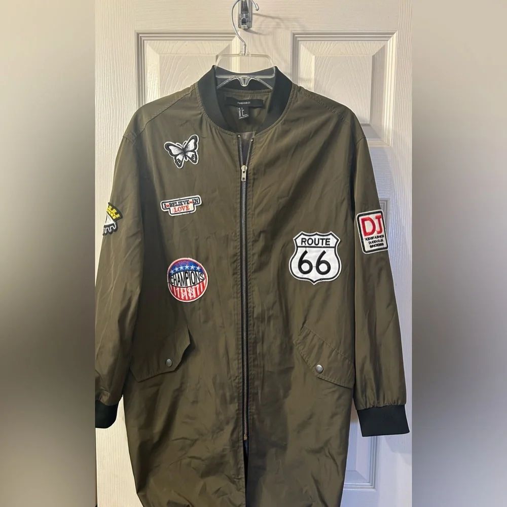 Green bomber jacket size s Forever 21